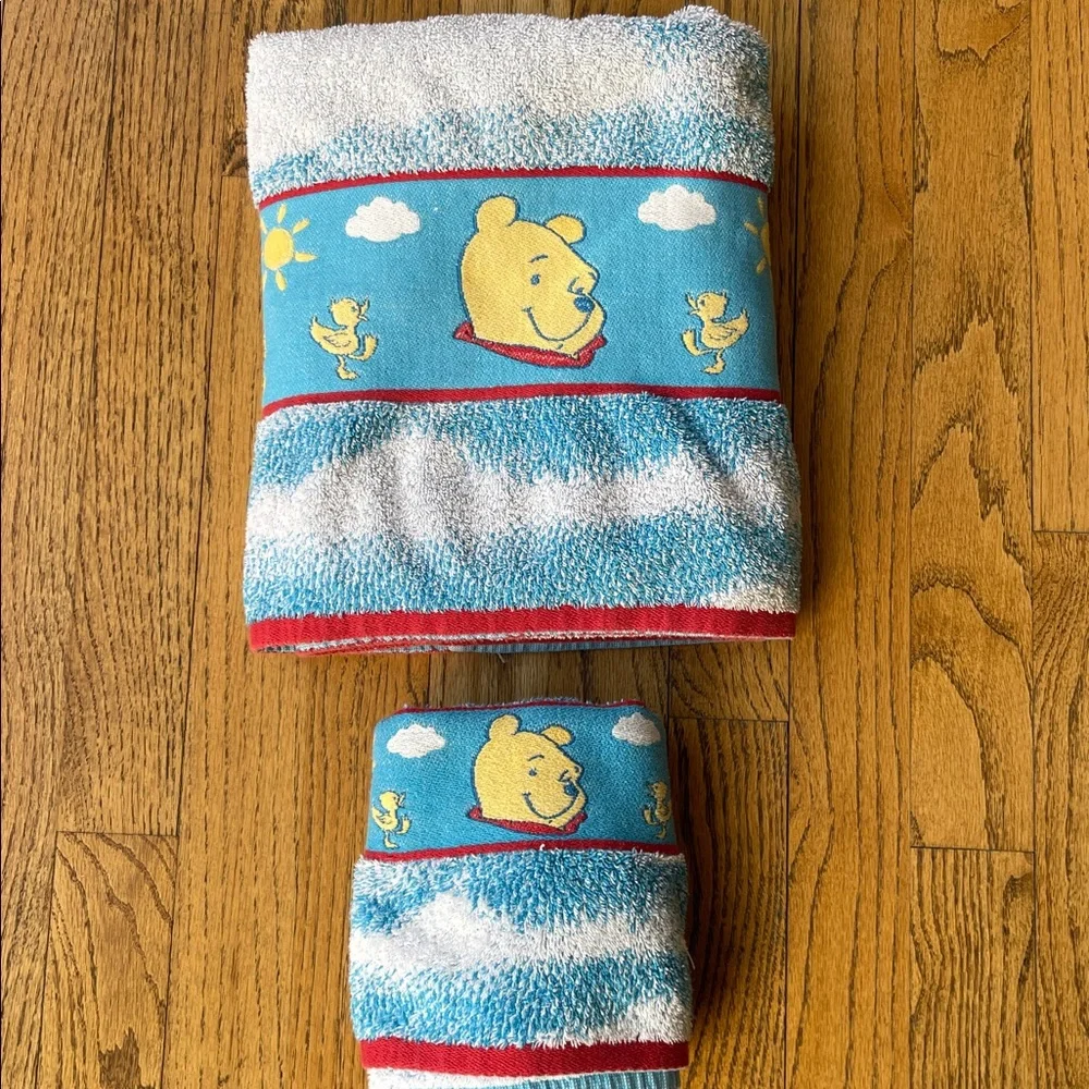 Winnie the Pooh 2 Piece Bath Set Bath Towel and Hand Towel Ducks Clouds